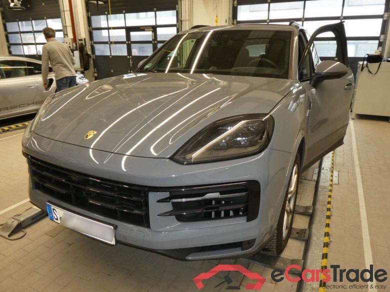 Porsche E-Hybrid Cayenne S #1
