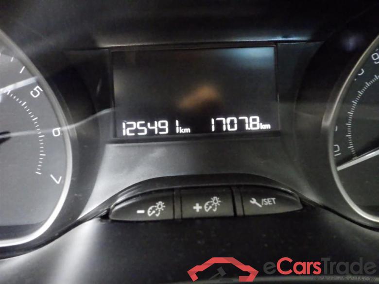 PEUGEOT 208 1.2 PureT. BL Active #4