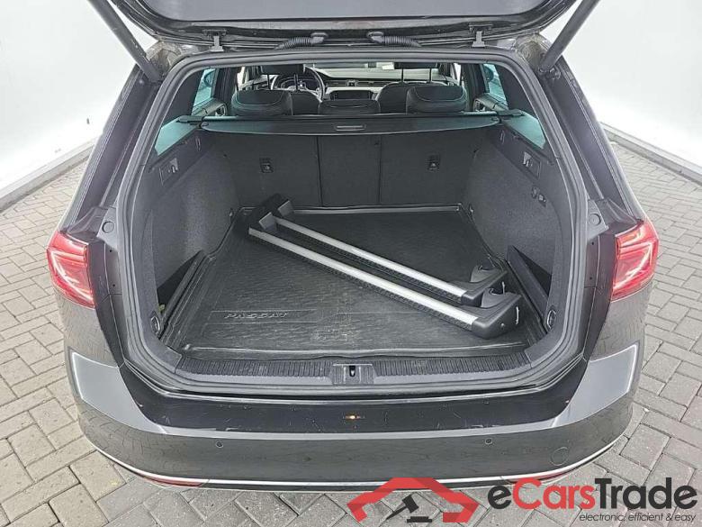 VOLKSWAGEN Passat Variant 1.5 TSI 7-DSG R-Line Business+ 5D 110kW #5