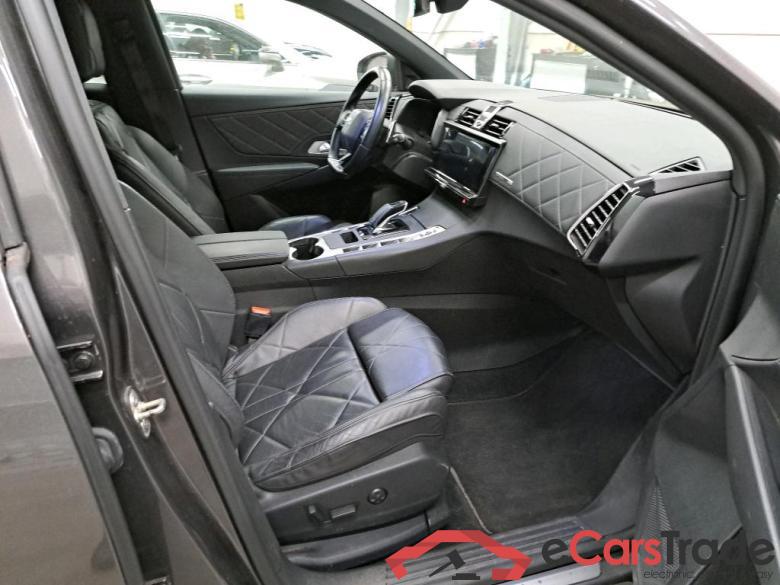 DS - DS  DS 7 CROSSBACK BlueHDi 130PK Automatic So Chic With DS Pilot Connected & Rivoli & Heated Seats & Easy Access & Foldable Trailer Hook #3