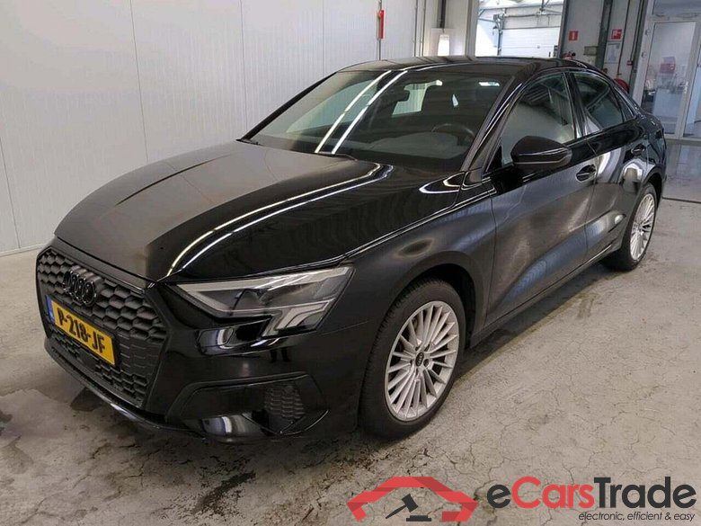 AUDI A3 Limousine 30 TFSI Adv edition #1