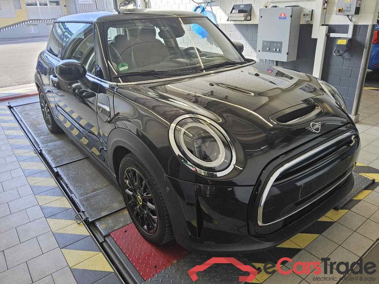 MINI Mini 3-trg. (F56)(2013->) DE - LimS3 SE, Cooper SE Classic Trim, (Facelift 2) 2021 - 2024 #2