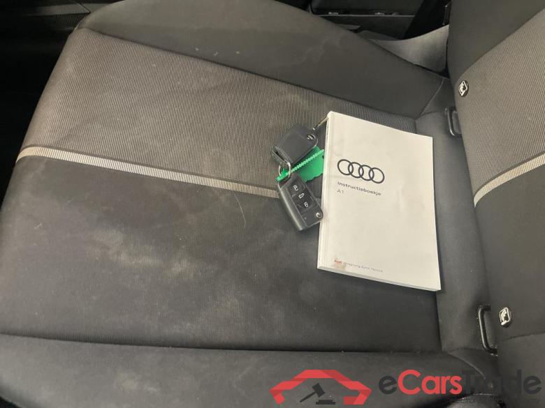 Audi A1 SB '18 Audi A1 Sportback 30 TFSI S tronic Pro Line 5d #4