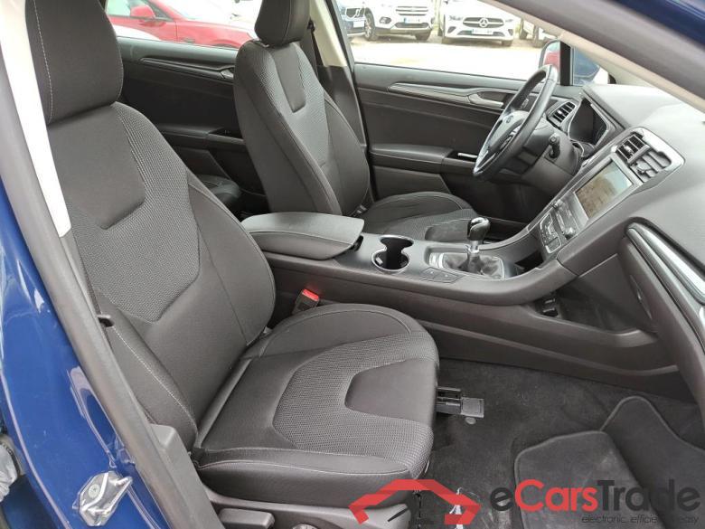 Ford 2.0 TDCi 110kW (150CV) Titanium 235 FORD Mondeo / 2014 / 5P / berlina con portón 2.0 TDCi 110kW (150CV) Titanium 235 #6