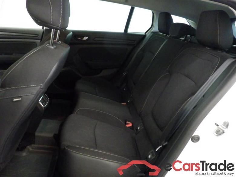 RENAULT MEGANE ESTATE 1.3 TCe Limited #6