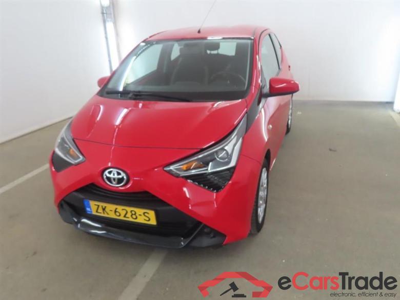TOYOTA Aygo 1.0 VVT-i x-play ltd #1