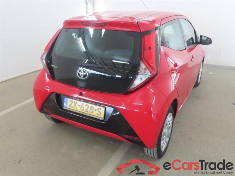 TOYOTA Aygo 1.0 VVT-i x-play ltd #2