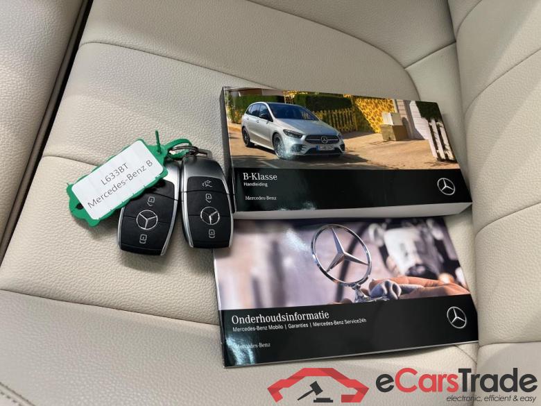 Mercedes B-Class '18 Mercedes-Benz B-Klasse 200 7G-DCT Business Solution Luxury 5d #4