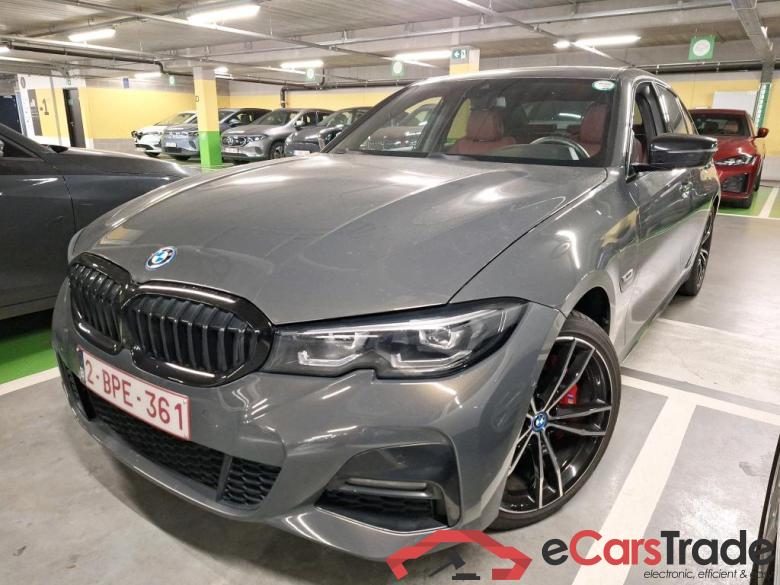 BMW - BMW 3 BERLINE 320e 204PK Business Edition M Sport Pack Comfort & M Spoiler & Red Brakes & LED & Drive Recorder & Driving Assistant Pack & Parking Assistant Plus  * HYBRID * #1