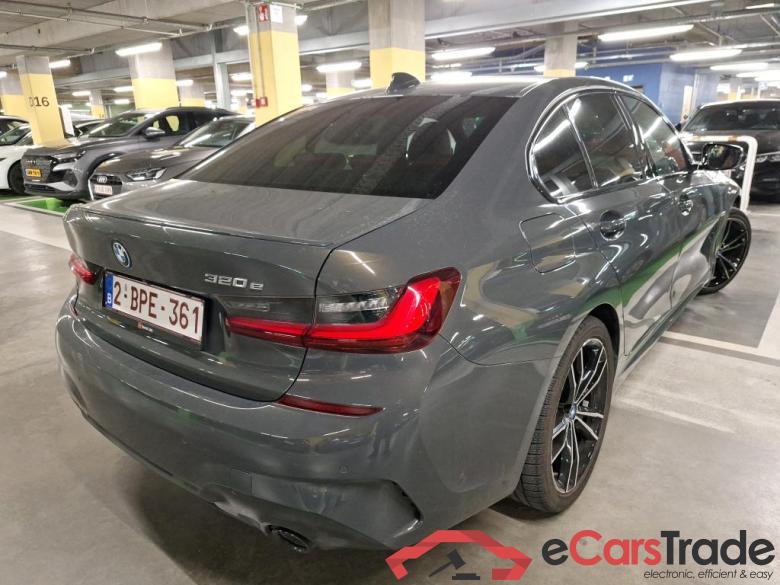 BMW - BMW 3 BERLINE 320e 204PK Business Edition M Sport Pack Comfort & M Spoiler & Red Brakes & LED & Drive Recorder & Driving Assistant Pack & Parking Assistant Plus  * HYBRID * #2