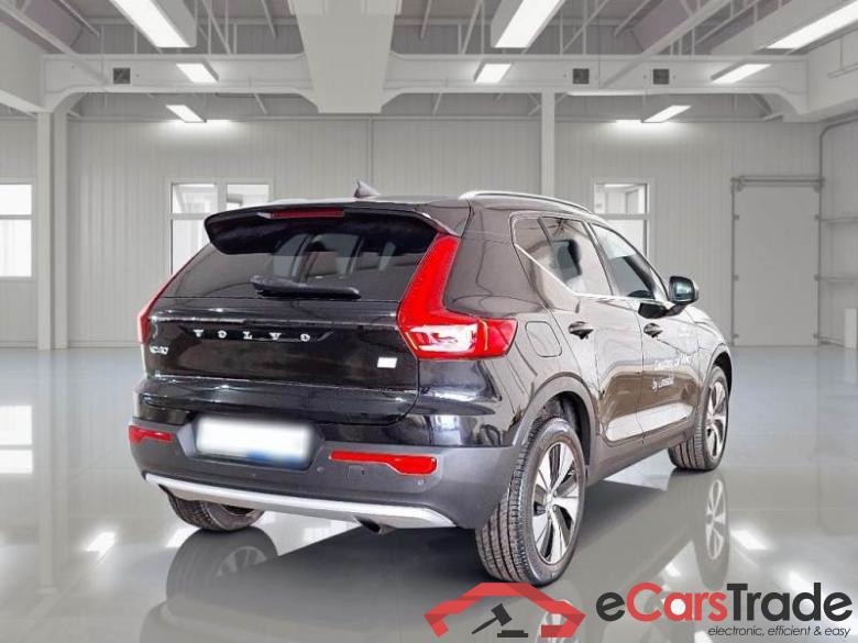 Volvo 11 VOLVO XC40 / 2021 / 5P / SUV T4 RECHARGE PLUG-IN AUTO CORE #2