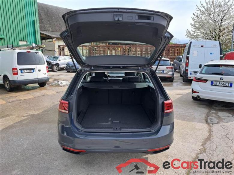 Volkswagen 8 VOLKSWAGEN PASSAT / 2019 / 5P / STATION WAGON VAR. 2.0TDI SCR EVO 110KW BUSIN. BMT DSG #5