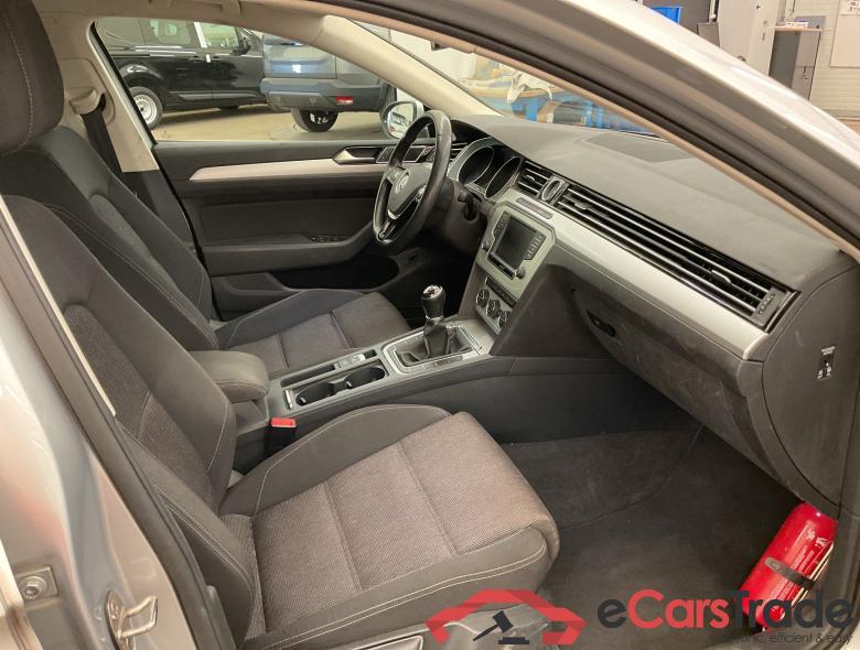VOLKSWAGEN Passat Variant Passat Comfortline 2.0 TDI BlueMotion Technology 110 kW (150 ch) 6 vitesses manuel #6