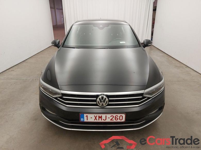 Volkswagen Passat 1.6 TDI SCR DSG7 Elegance Business 4d #1