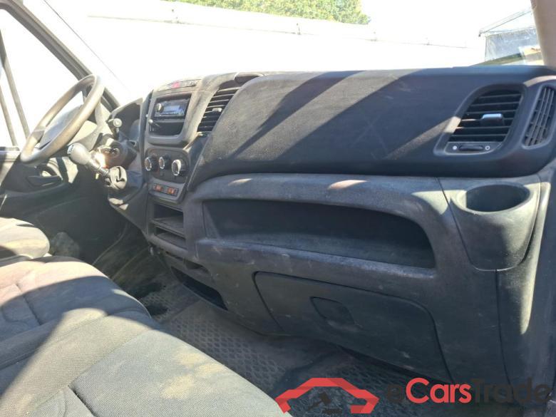 Iveco (+)3.0 35C15 3450 TOR IVECO Daily VU 2p Châssis cabine (+)3.0 35C15 3450 TOR / PONT AR HS #5