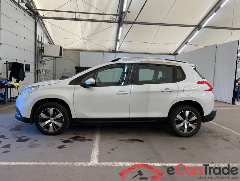 PEUGEOT 2008 1.6i Active #4