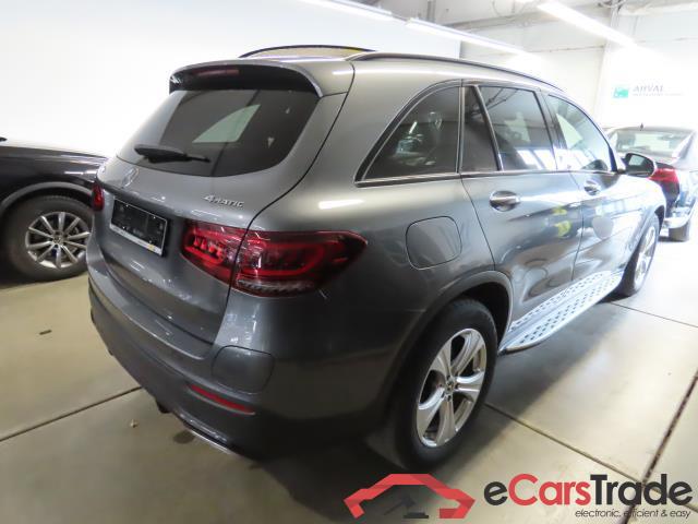 Mercedes GLC ´15 GLC -Klasse GLC 300 de 4Matic (253.911)AMG 2.0 AMG Line 225KW AT9 E6d #3