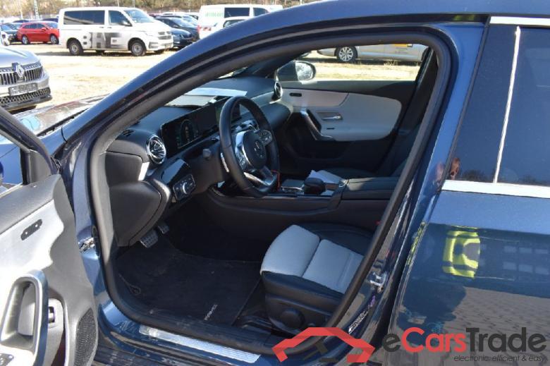 Mercedes A-Class ´18 MERCEDES-BENZ A-Klasse A 250 e 8G-DCT AMG Line 5d 118kW #6