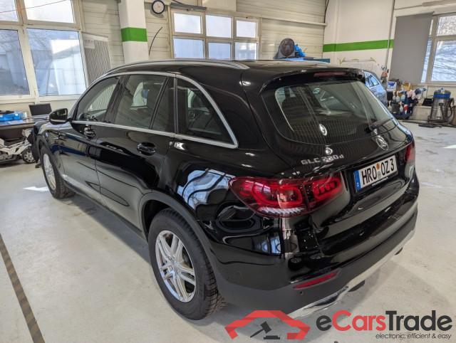 Mercedes GLC ´15 GLC -Klasse GLC 220 d 4Matic (253.915) 143KW AT9 E6d #2