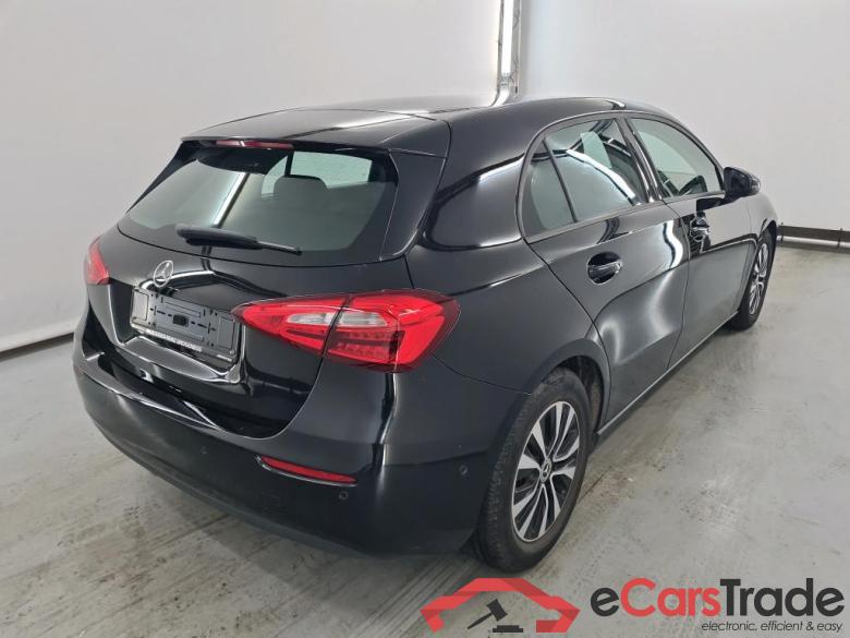 MERCEDES-BENZ A-CLASS 1.3 A 180 BUSINESS SOLUTION Hill holder #4