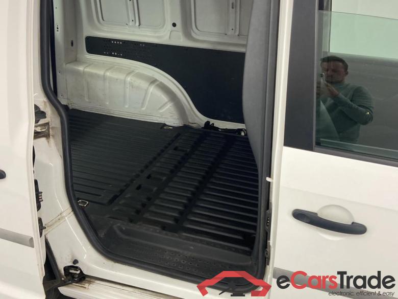 VOLKSWAGEN CADDY VAN DIESEL - 2015 2.0 CR TDi SCR (EU6) #6