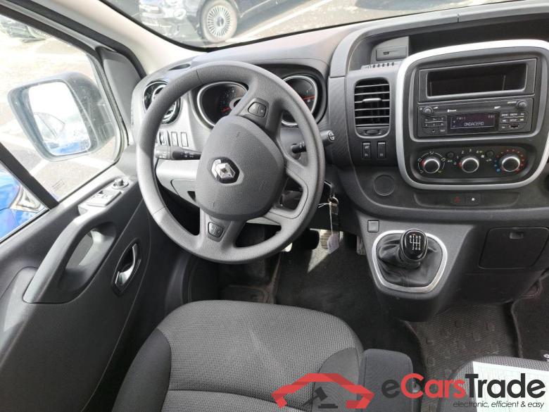Renault Furgón 27 L1H1 Energy BluedCi 88 kW (AC) RENAULT Trafic / 2019 / 4P / furgón Furgón 27 L1H1 Energy BluedCi 88 kW (AC) #3