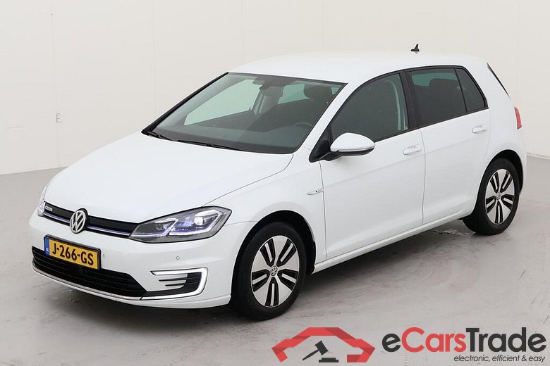 VOLKSWAGEN e-Golf 