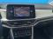 preview Volkswagen T-Roc #2