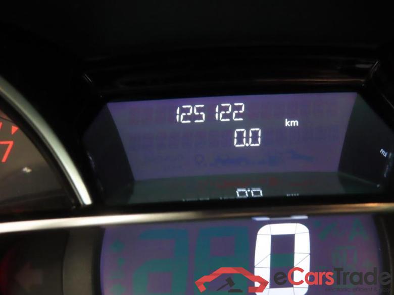 RENAULT CLIO ESTATE 0.9 TCe Limited #4