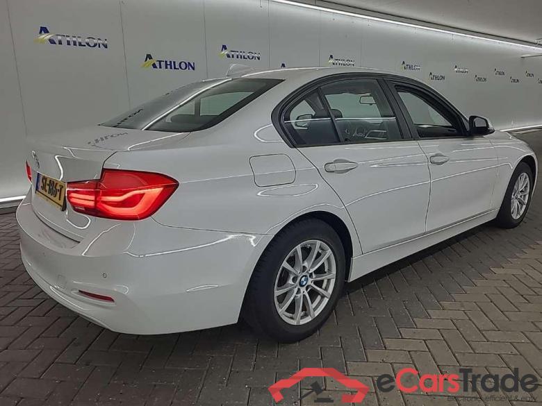 BMW 3 Serie Sedan 318iA Steptronic Edit 4D 100kW #3