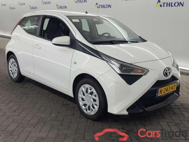 TOYOTA Aygo 1.0 VVT-i x-play 5D 53kW #2