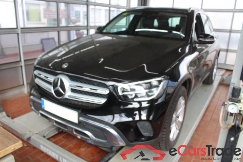 Mercedes GLC ´15 GLC -Klasse GLC 300 e 4Matic (253.953) 2.0 235KW AT9 E6d #1