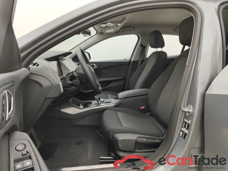 BMW 1 HATCH DIESEL - 2019 118 dA 150hp (EU6AP) 5d #6