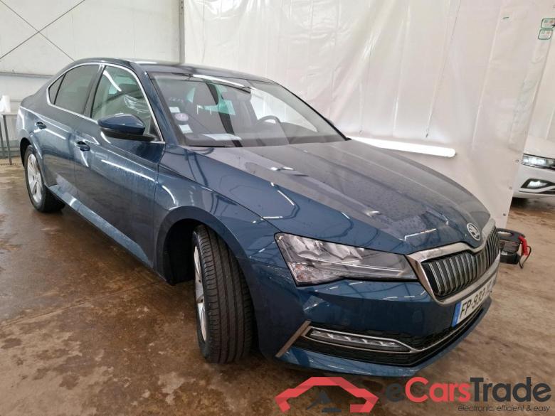 Skoda 1.4 TSI PHEV 218ch DSG6 Business Superb Berline Business iV 1.4 TSI Hybrid 215CV BVA6 E6dT #4