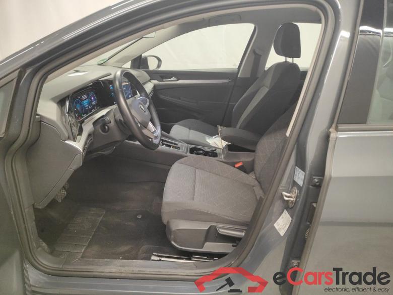 Volkswagen Golf VIII 2.0 TDI 110kW Life DSG 5d #6