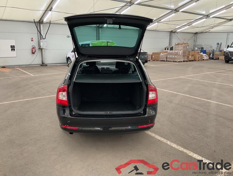 SKODA Octavia Combi O COMBI A5 AMBI 1,6CR 77KW 105CV 5V DPF #5