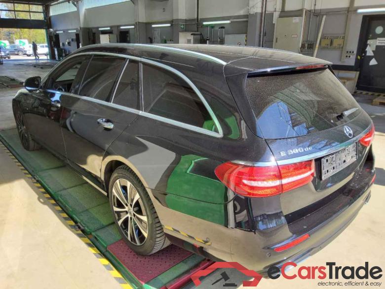 Mercedes-Benz E -Klasse T-Modell (BM 213)(06.2016->) DE - Kb5 E 300 de EU6d-T, T de Avantgarde (EURO 6d-TEMP), 2018 - 2020 #4
