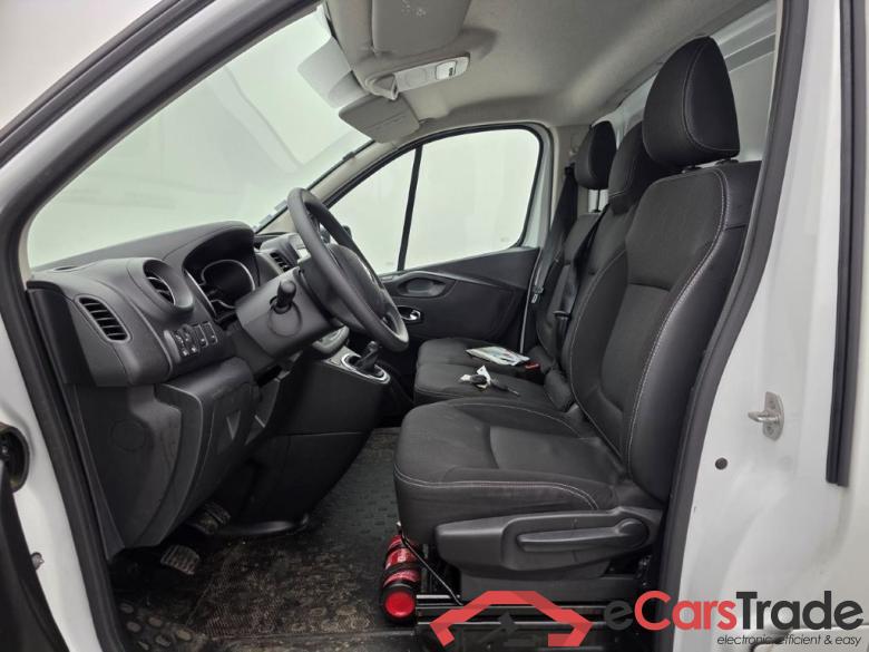 Renault Trafic L2H1 dCi 120 Grand Confort 2.9T 4d #6