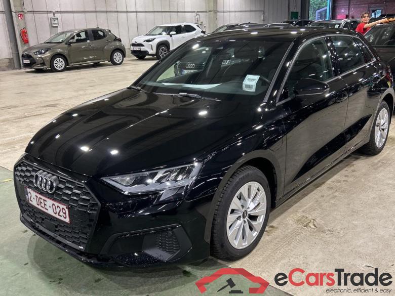 AUDI A3 SPORTBACK 1.4 40 TFSI E S TRONIC SPORTB ATTRACTION #1