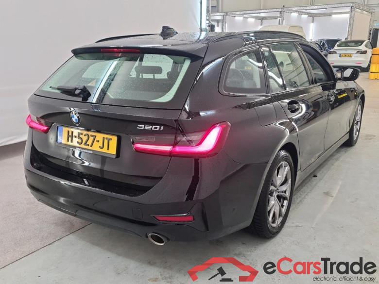BMW 3 Serie T '18 BMW 3 Serie Touring 320iA Corporate Executive 5d #2
