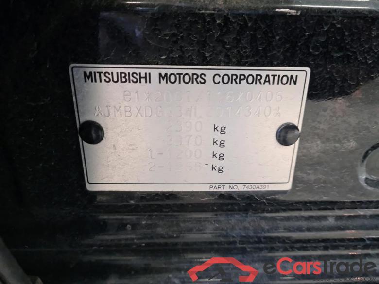 Mitsubishi Outlander '15 Mitsubishi Outlander PHEV Intense 5d #6