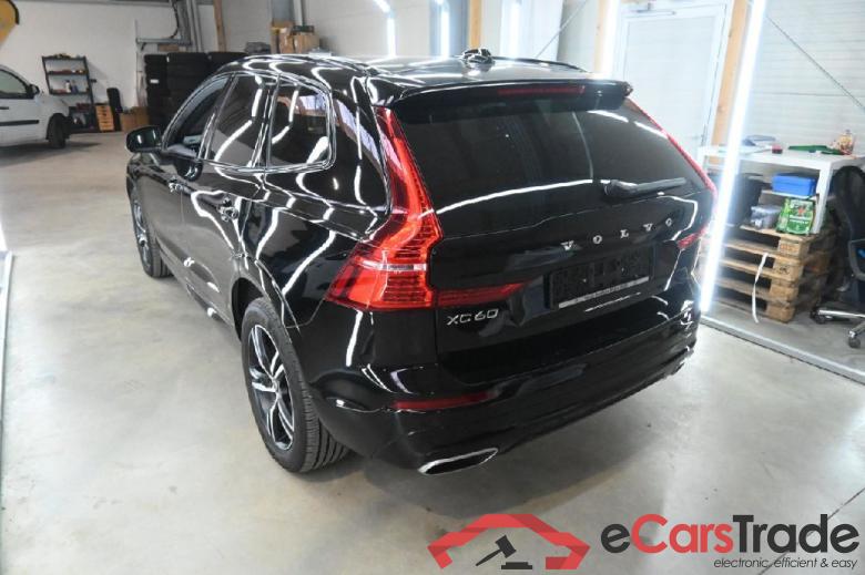 Volvo XC60 ´17 XC60 R Design 2WD 2.0 D4 140KW AT8 E6dT #6