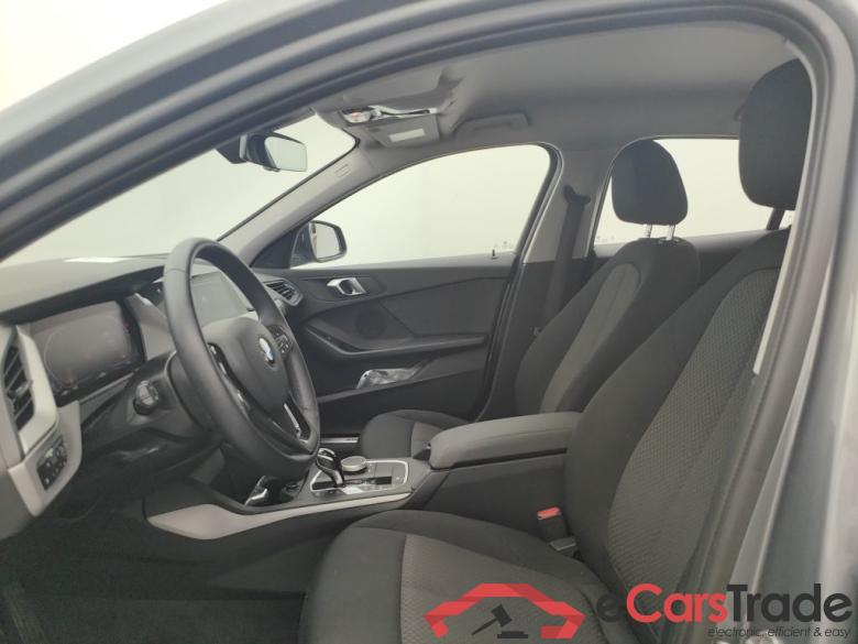 BMW 1 HATCH DIESEL - 2019 118 dA 150hp (EU6AP) 5d #6
