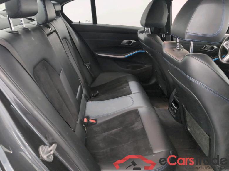 BMW 3 - 2019 330eA PHEV Business Model M Sport #6