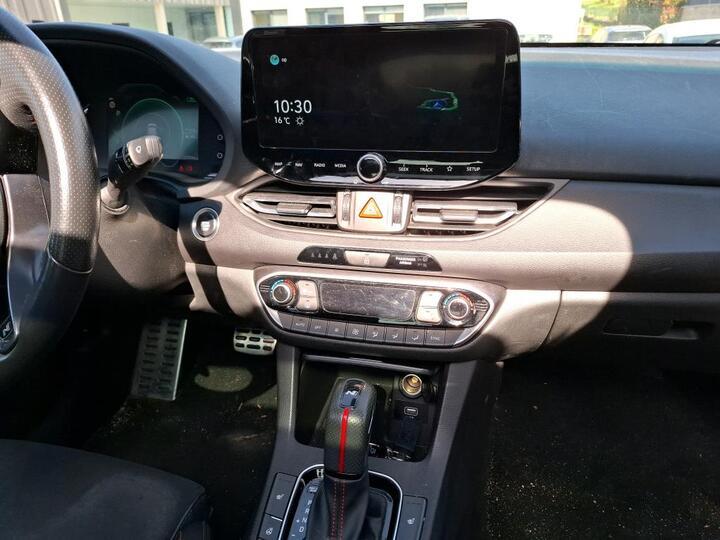 Hyundai i30 Fastback 1.5 T-GDI N-Line Aut. Pano Navi 1/2 Sport-Leather-Alcantara KeylessGo Camera Klima PDC ... #6