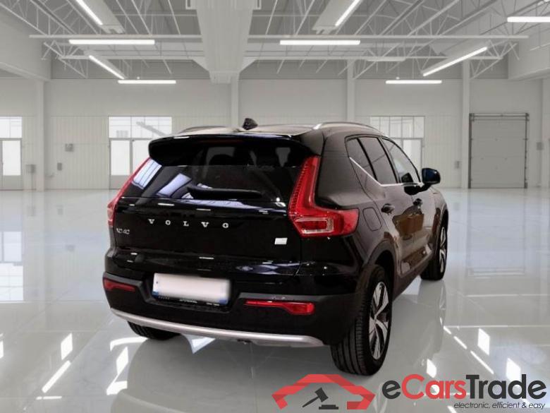 Volvo 11 VOLVO XC40 / 2021 / 5P / SUV T4 Recharge Plug-in auto Core #2