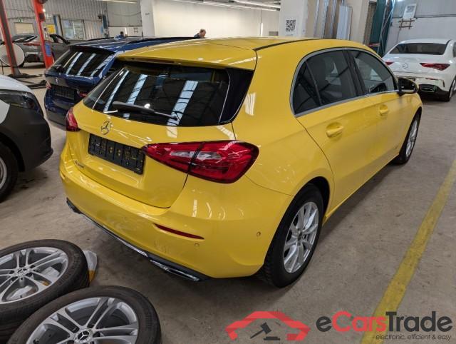 Mercedes A-Class ´18 MERCEDES-BENZ A-Klasse A 200 7G-DCT Progressive 5d 120kW #3