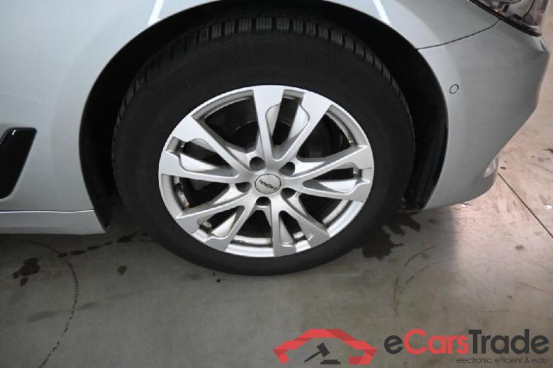 BMW 5-Serie Touring ´16 Baureihe 5 Touring 520 d Sport Line 2.0 140KW AT8 E6dT #3