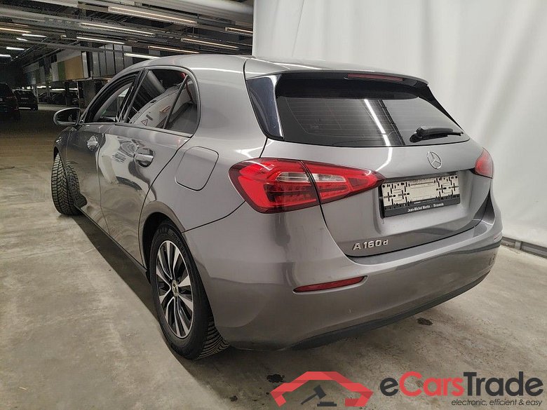 Mercedes A 160d Navi KeylessGo Klima ... #4