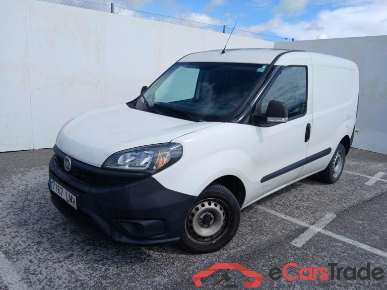 Fiat Cargo Base 1.3 Multijet 70kW (95CV) FIAT Doblò Cargo/2015/3P/furgón derivado de turismo Cargo Base 1.3 Multijet 70kW (95CV) #1